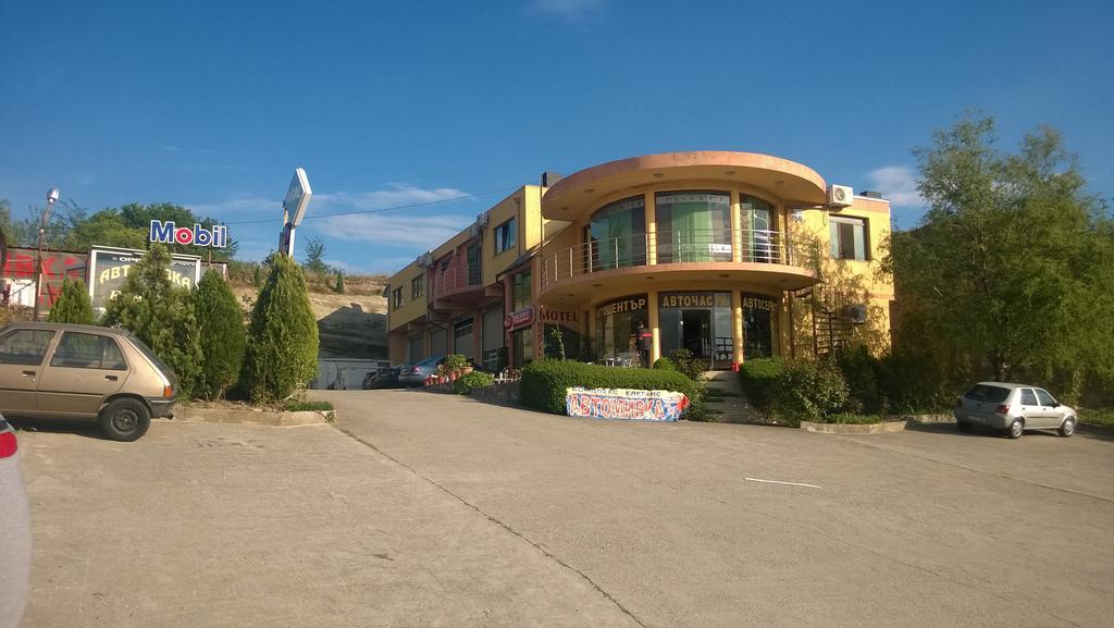 Motel Elegance Σαντάνσκι Εξωτερικό φωτογραφία